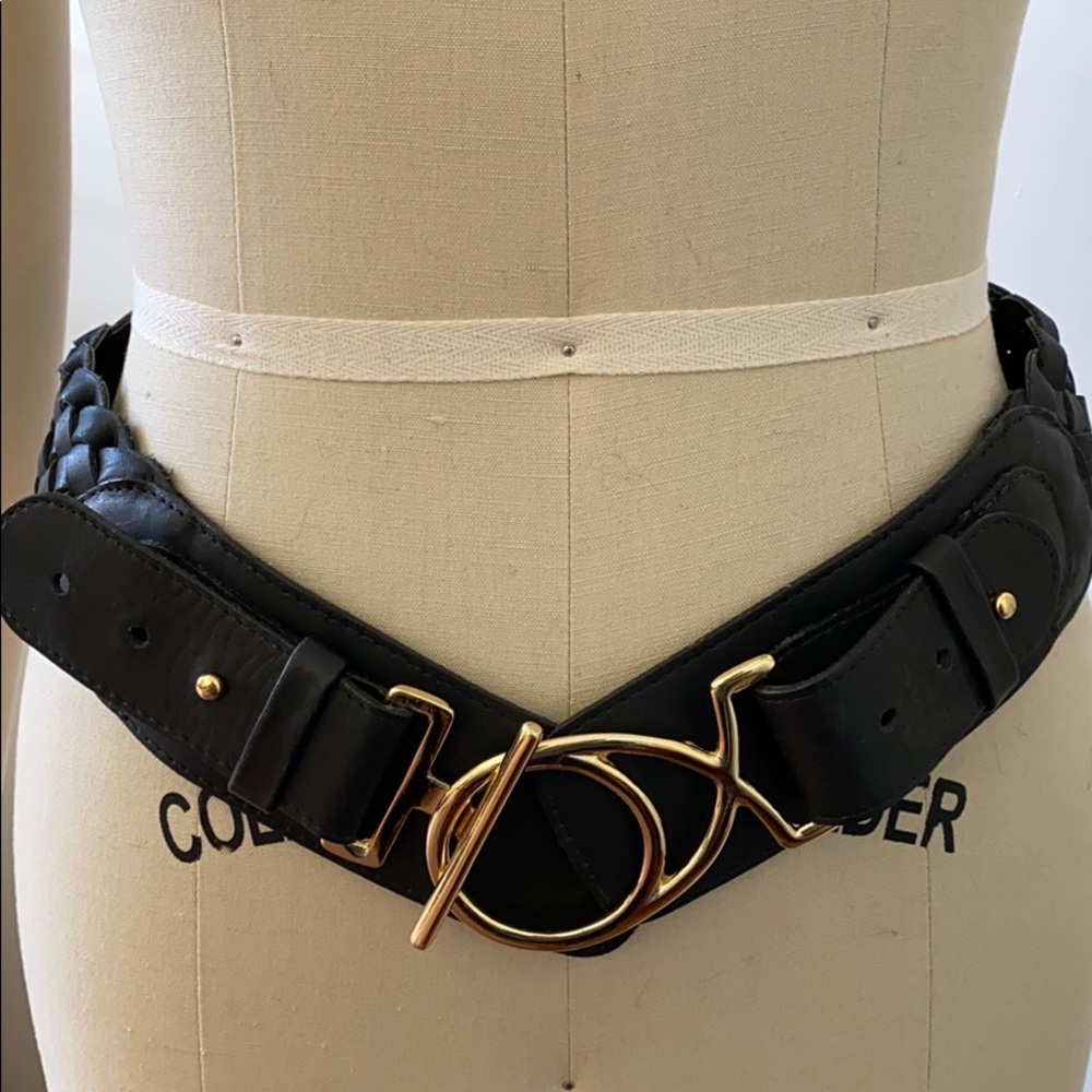 32-34 Black leather woven belt with gold buckle